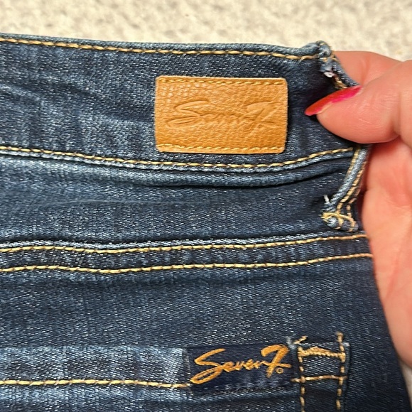 Seven7 Ladies Sunset Bermuda Denim Stretch Shorts, EUC (Wore Once), Size 6 - Picture 5 of 8